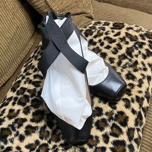 Jessica Simpson Black Crisscross Strap Heeled Ballet Flats